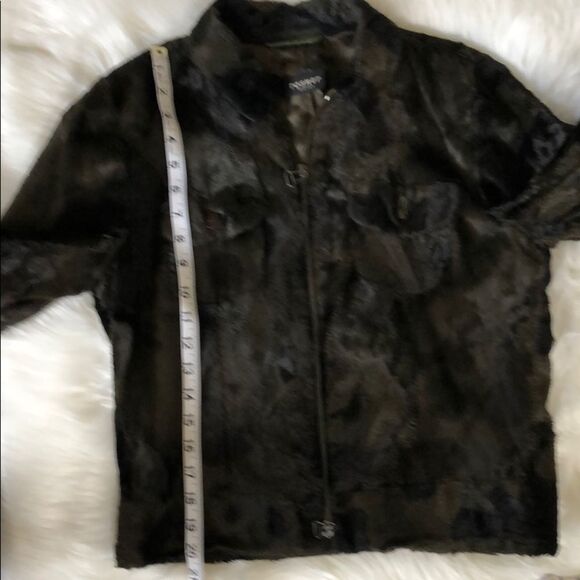 Rosner Women Olive Green Camo Short Fur Jacket - Picture 8 of 8